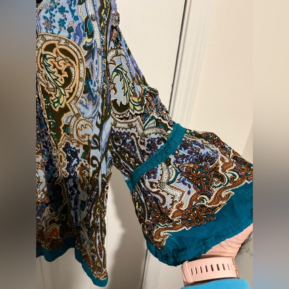 Bila Womens Teal Boho Cold Shoulder Crinkle Blouse with Paisley Print size XL - Picture 8 of 15